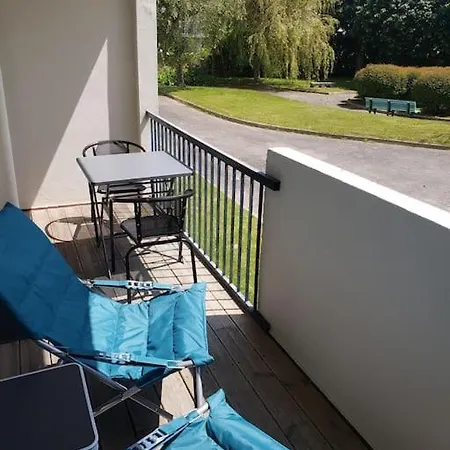 Bel Appartement Proche Mer Avec Terrasse Roscoff Exterior photo